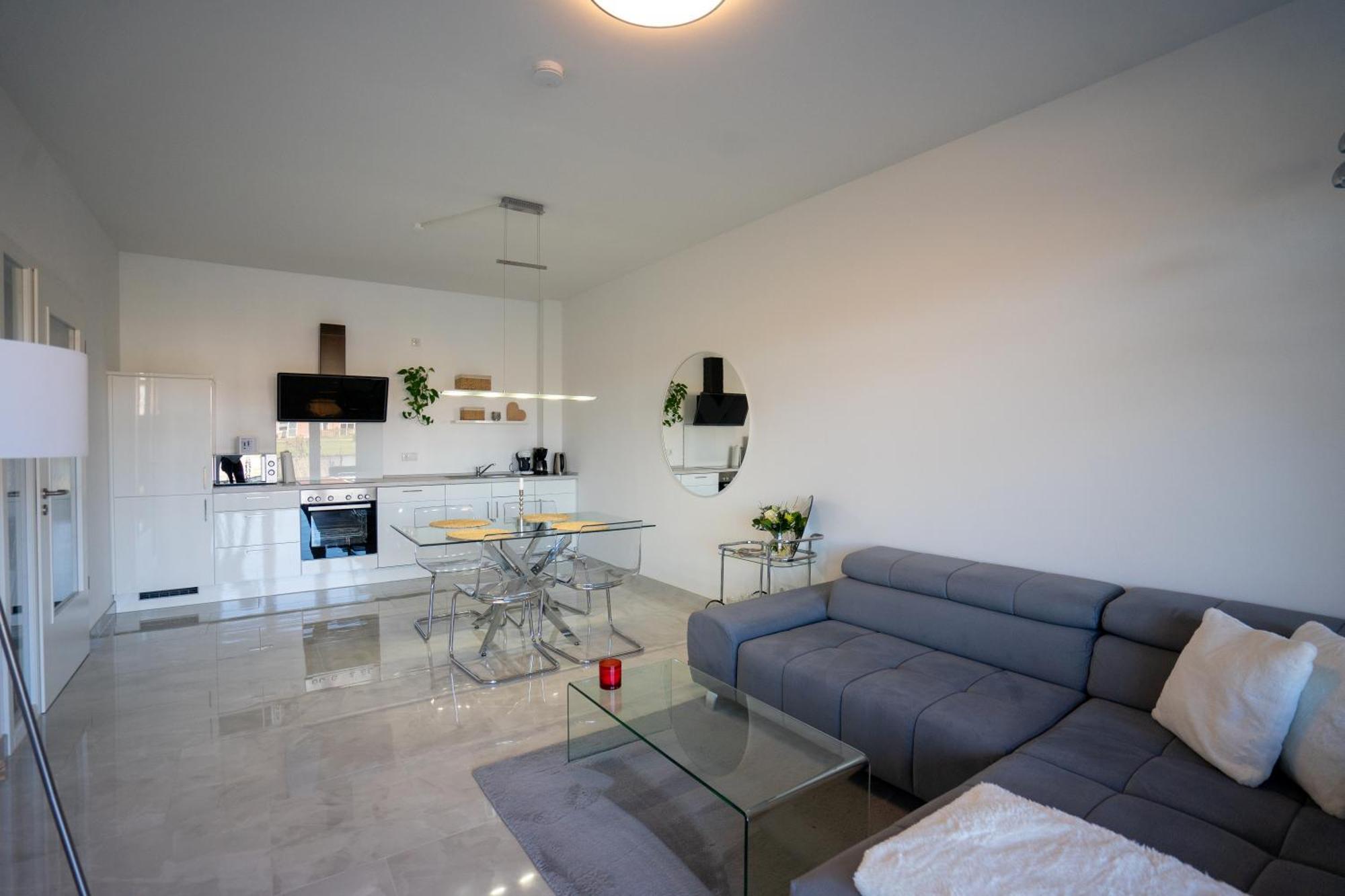 Tomkes Ferienwohnung Am See 拉奥德芬 外观 照片